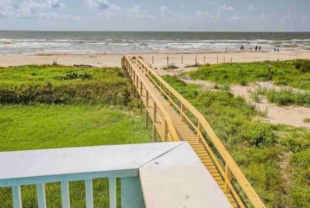 Beachfront Retreat! 3 Steps To Walkover! 서프사이드 비치 외부 사진